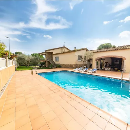 Villa Family-friendly In Costa Brava L'Escala